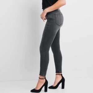 Cabi Distressed Black Skinny Jeans Size 4